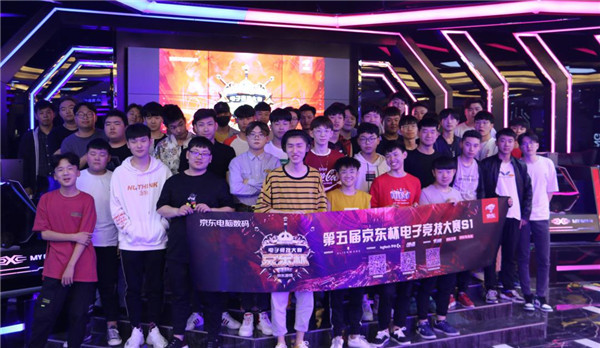 击败圣马力 击败圣马力